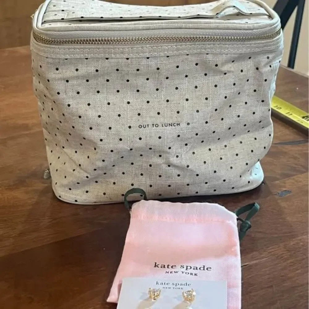 Kate Spade Bundle: 2 pair stud earrings & insulated lunch cooler $118 RetailValu